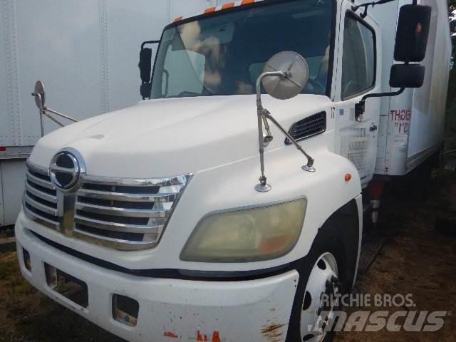 Hino 258 Фургони