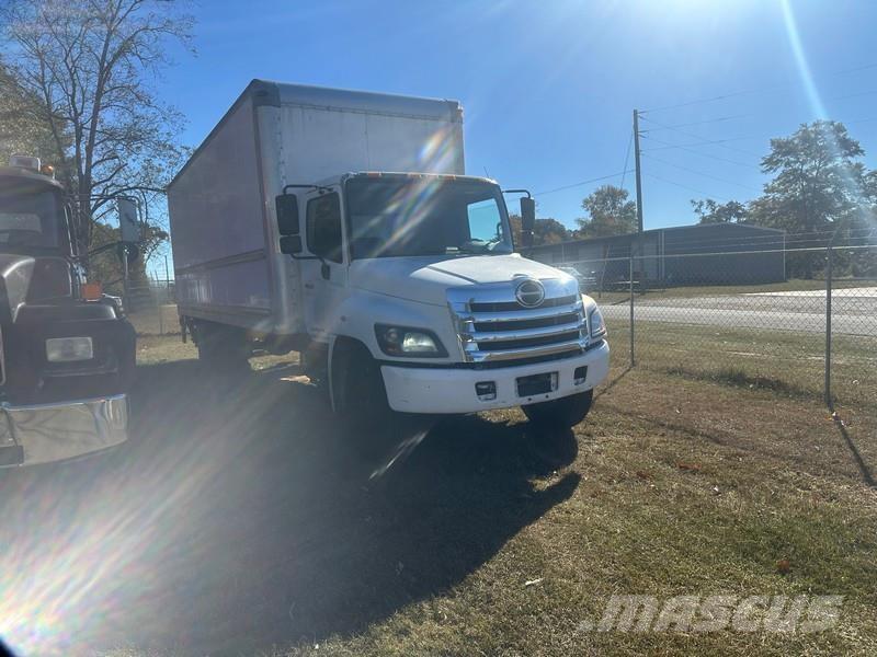 Hino 258LP Фургони