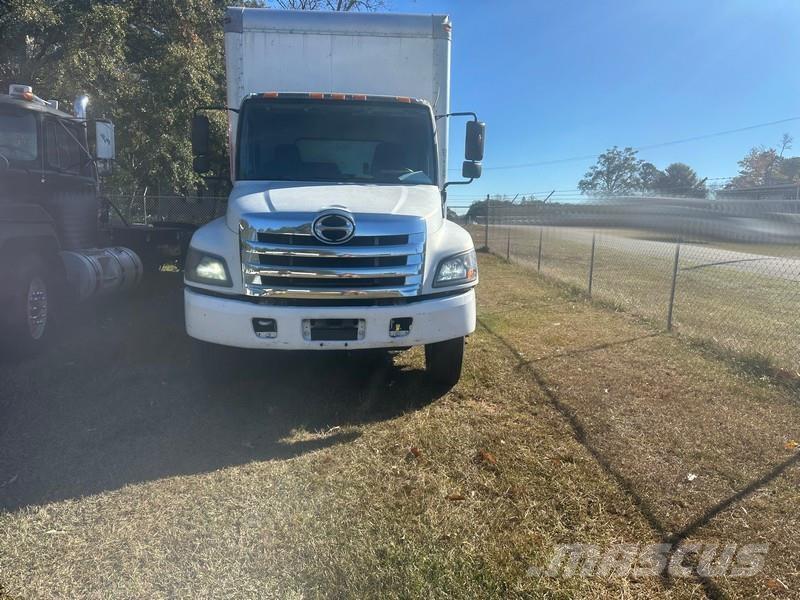 Hino 258LP Фургони