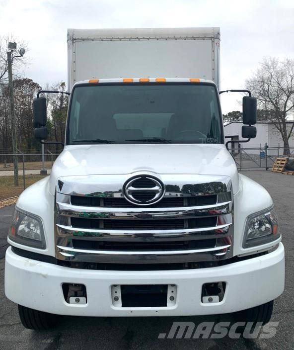 Hino 268A Фургони