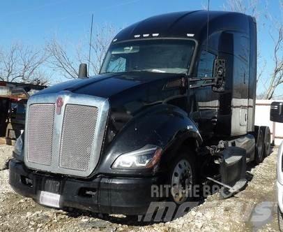 Kenworth T680 Тягачі