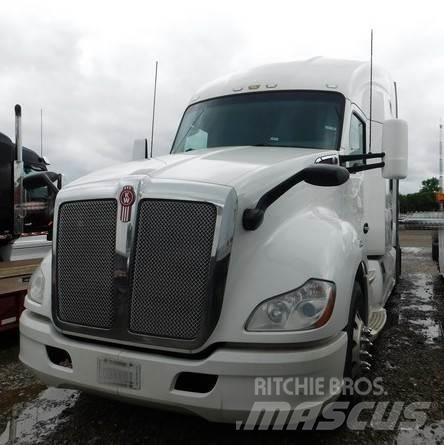 Kenworth T680 Тягачі
