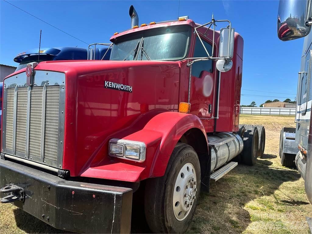 Kenworth T800 Тягачі