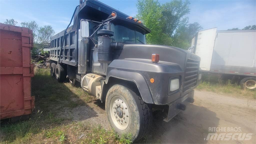 Mack RD6885 Самоскиди