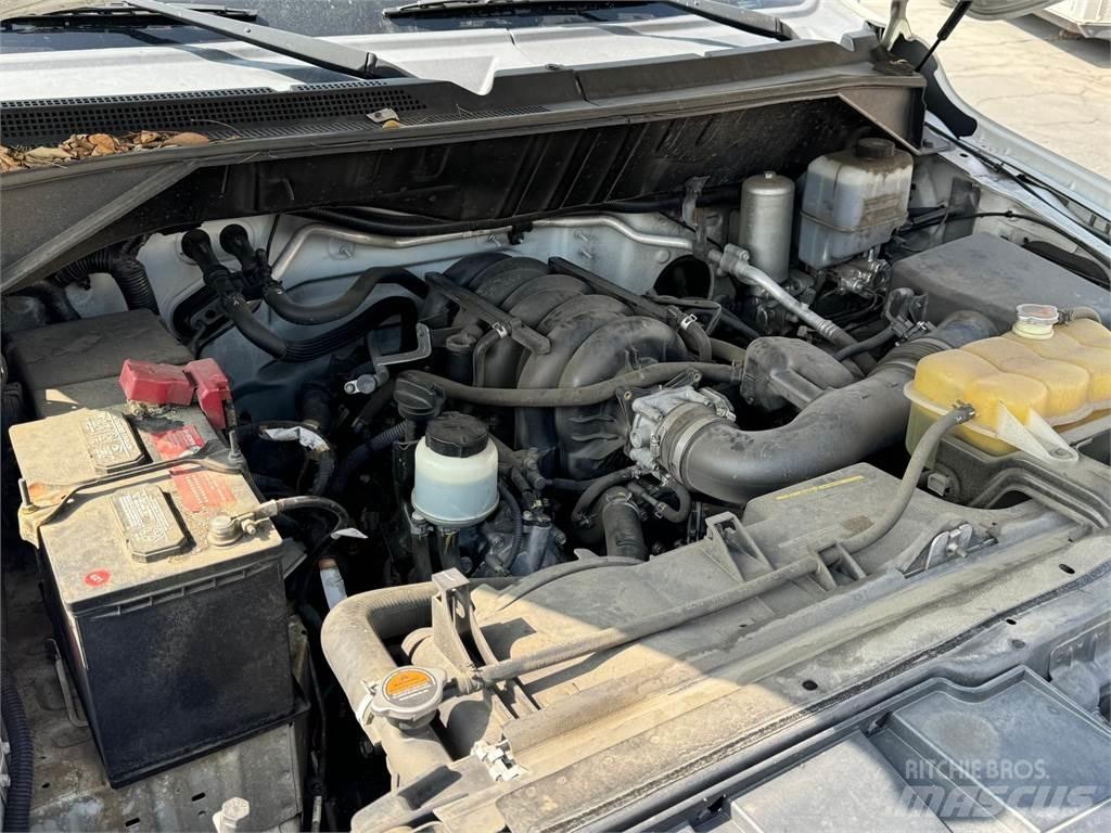 Nissan NV3500 HD Контейнер