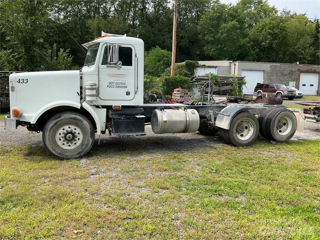 Peterbilt 357 Тягачі