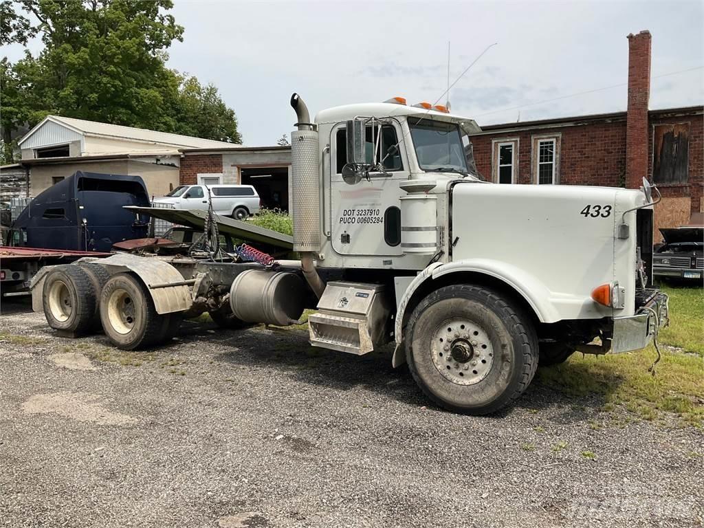 Peterbilt 357 Тягачі