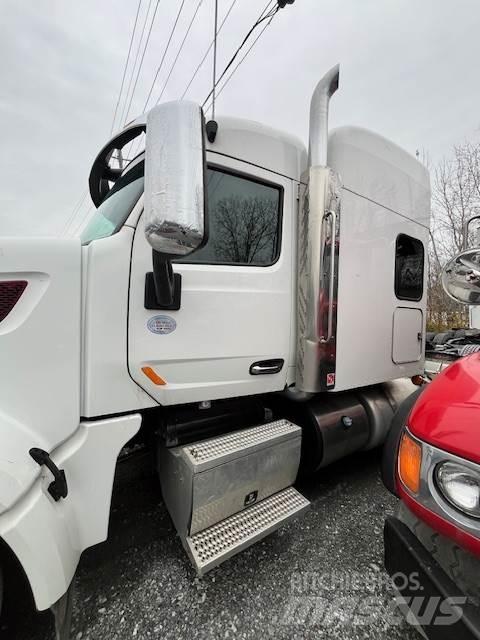 Peterbilt 567 Тягачі