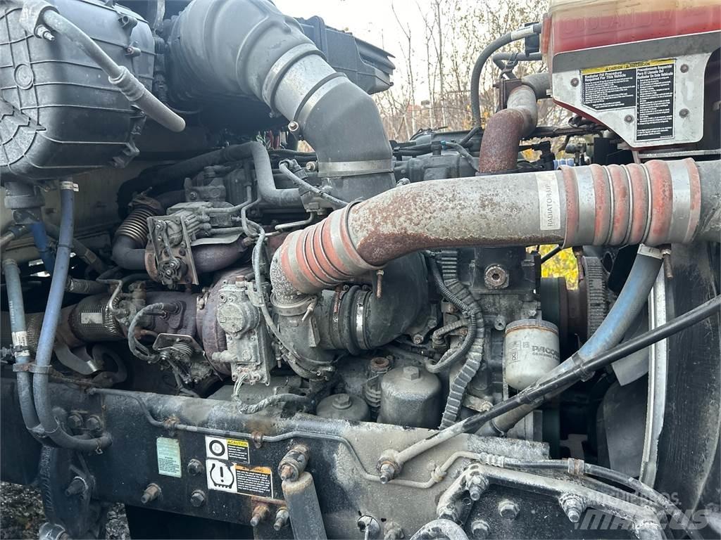 Peterbilt 567 Тягачі