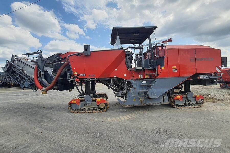 Wirtgen W 220 Холодні дорожні фрези