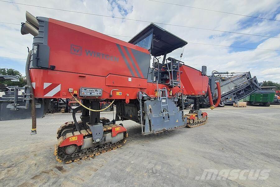 Wirtgen W 220 Холодні дорожні фрези