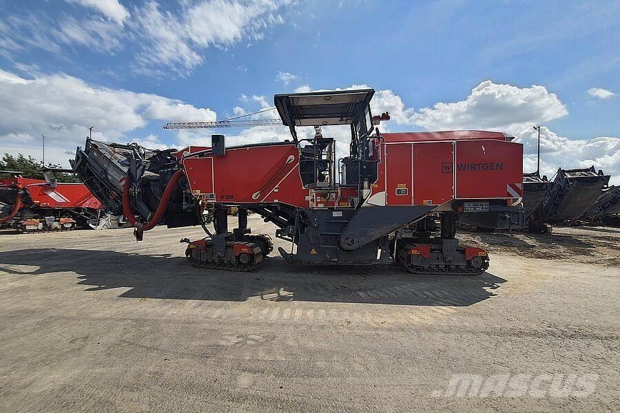 Wirtgen W 220 Холодні дорожні фрези