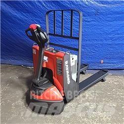 Raymond 8210 Ручні гідравлічні візки