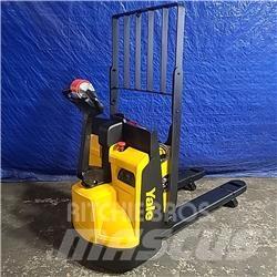 Yale MPB045VG Ручні гідравлічні візки