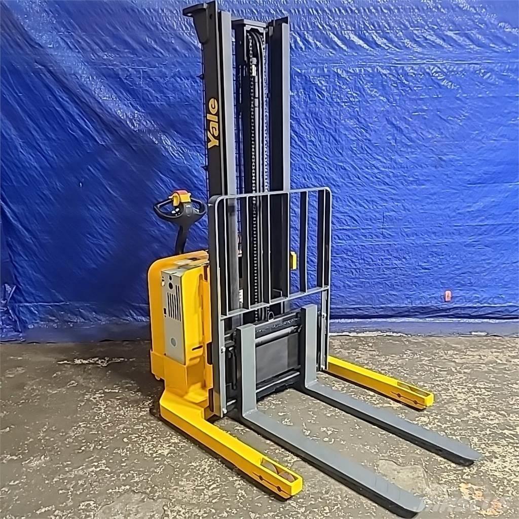 Yale MSW040 Самохідні електроштабелери