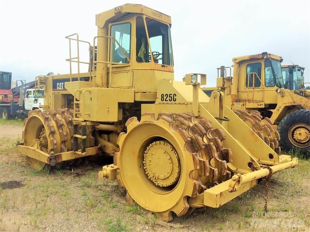 CAT 825C Ущільнювачі грунту