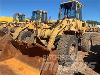 CAT 926E Фронтальні навантажувачі