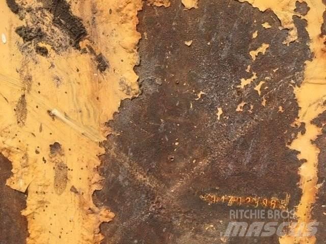 CAT 926E Фронтальні навантажувачі