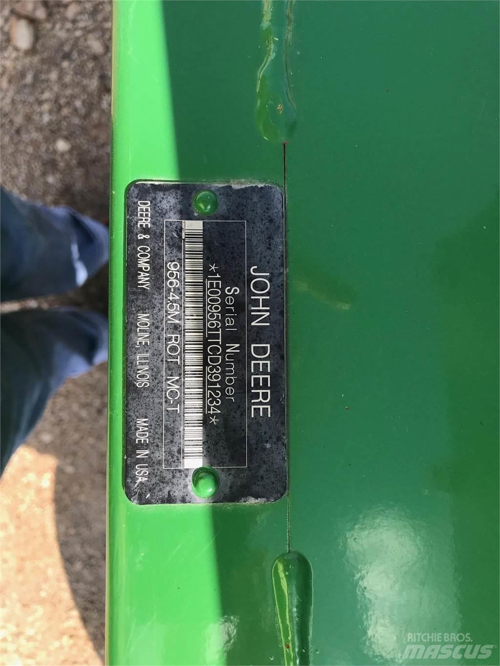 John Deere 956 Рядкові жатки