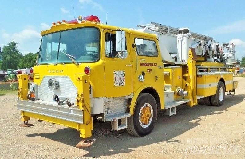 Mack CF685 Пожежні машини та устаткування