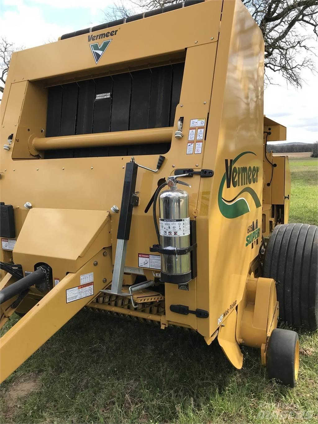 Vermeer 605SM Рулонні прес-підбирачі
