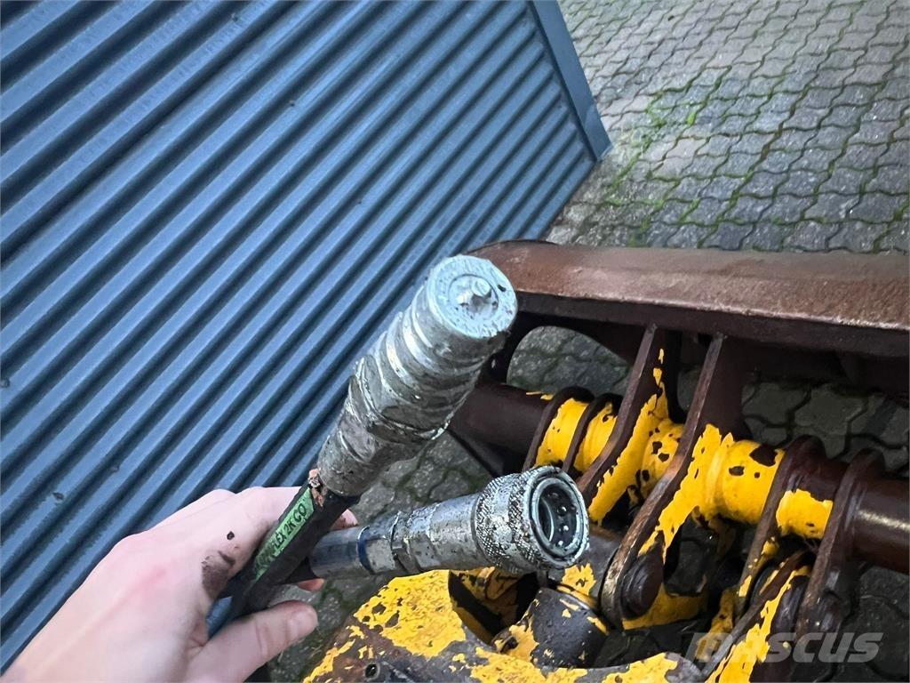 BSV 700 ltr grab Транспорт - Інші