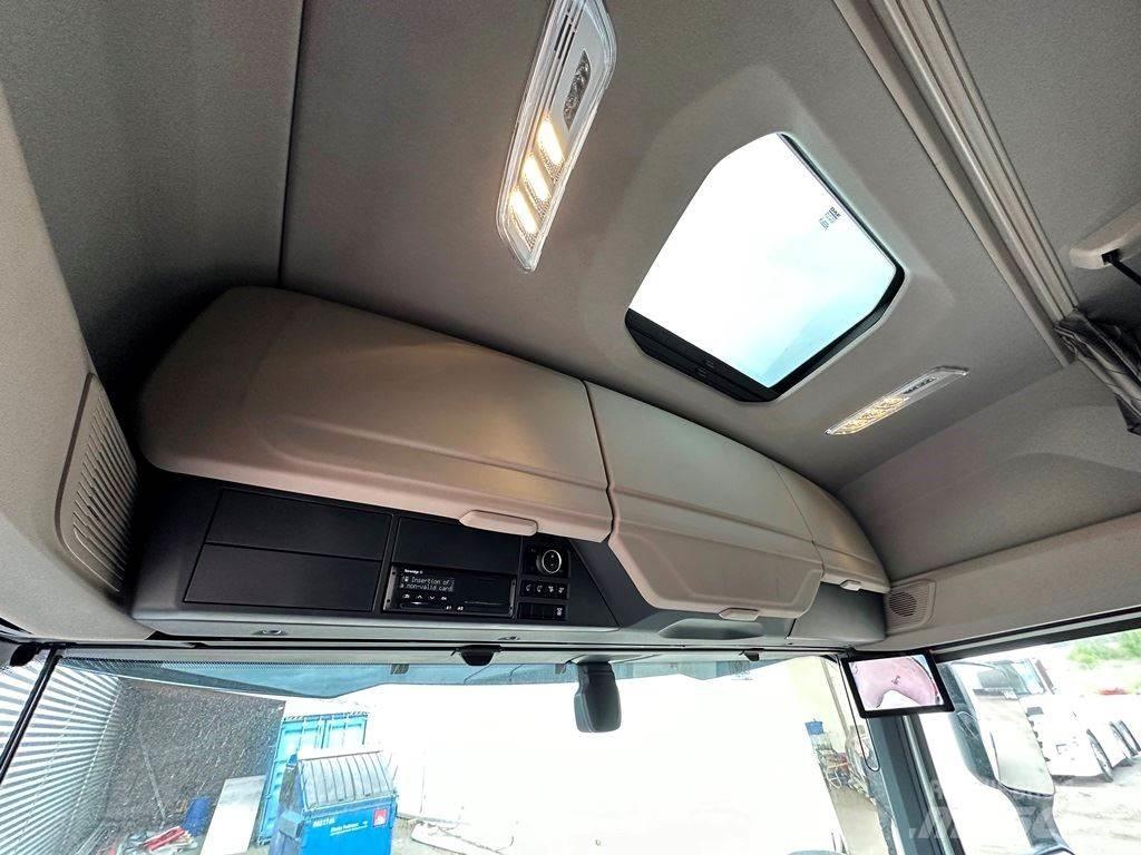 DAF XF 530 6x2 Тягачі