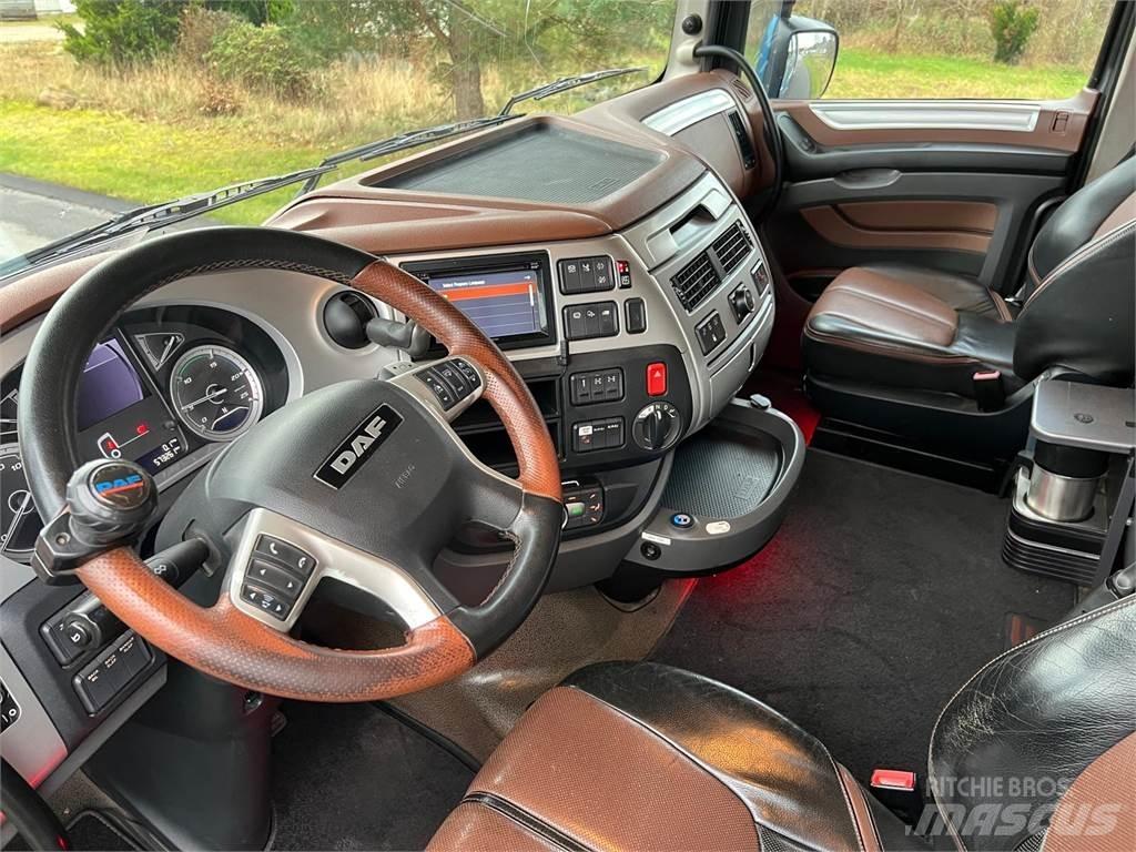 DAF XF530 FAT 6x4 Лісовози