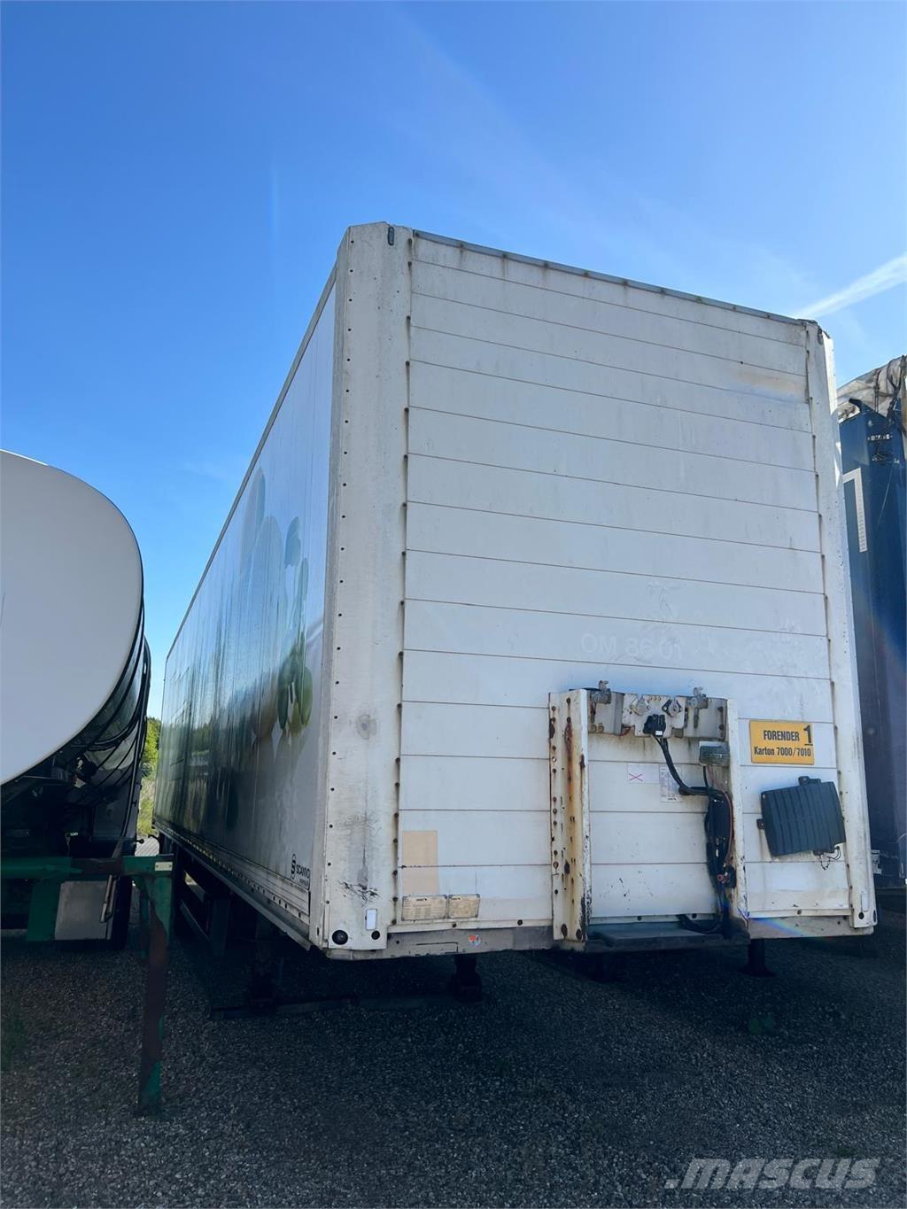 Schmitz 13,6 mtr boks Напівпричепи з кузовом-фургоном