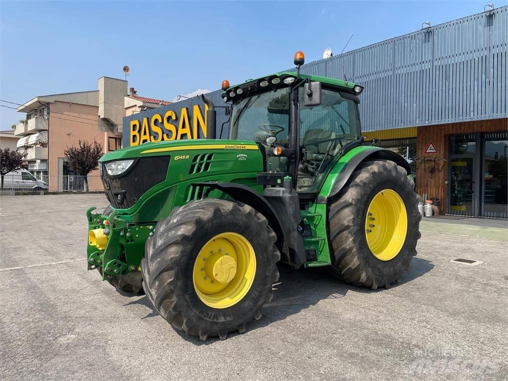 John Deere 6145 R Трактори