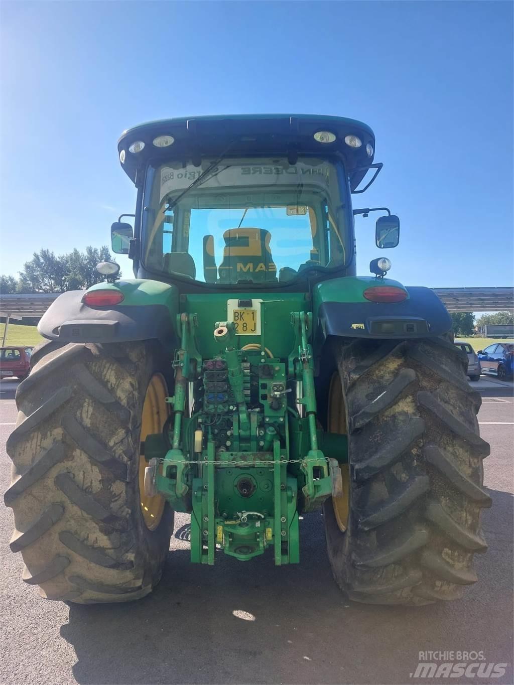 John Deere 7230 R Трактори