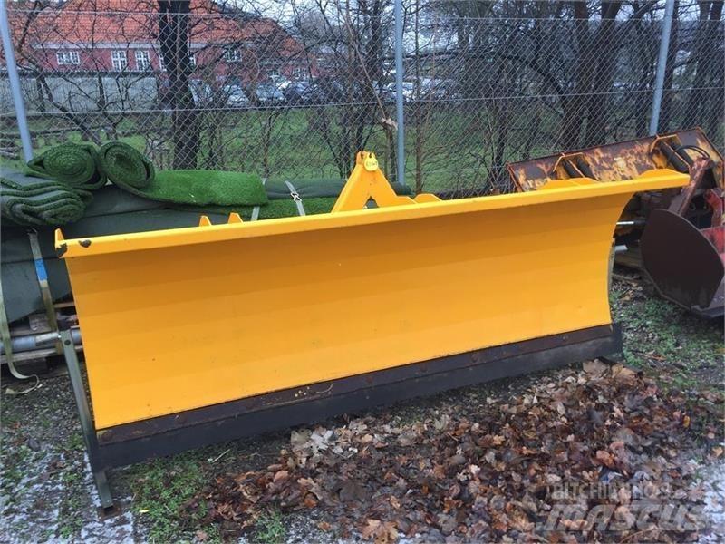 FM 2,5M Снігоочищувальні ножі та плуги