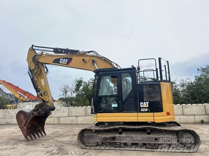 CAT 325FL Гусеничні екскаватори
