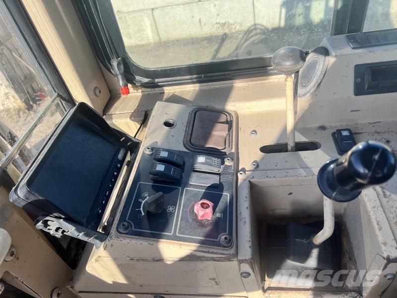 CAT 939 Будтехніка - Інші