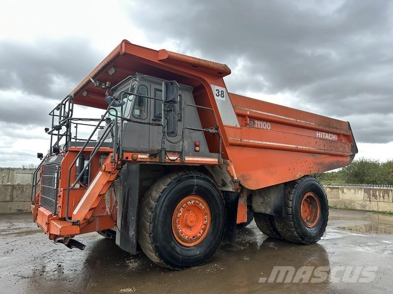 Hitachi EH1100-5 Зчленовані самоскиди