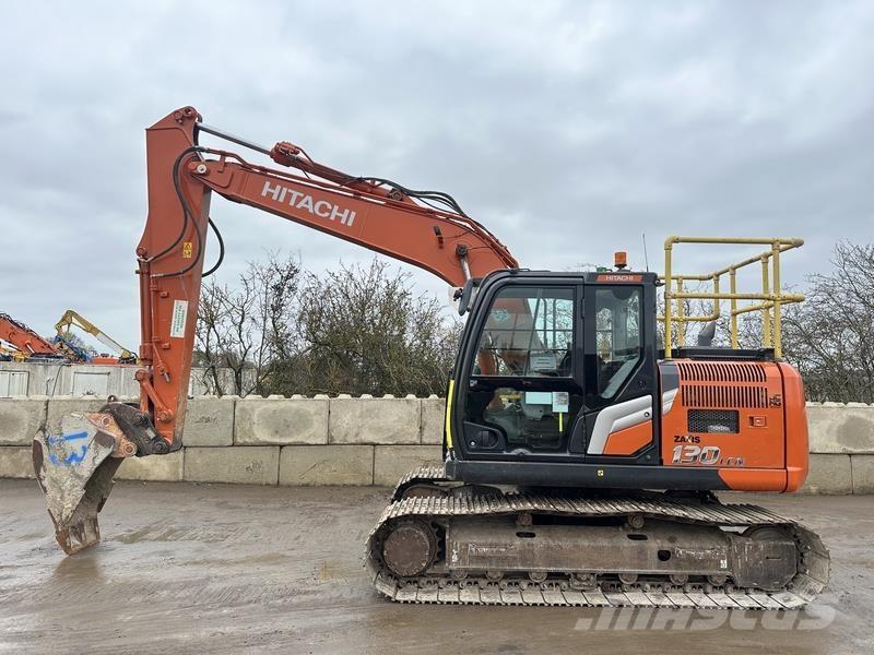 Hitachi ZX130 Гусеничні екскаватори