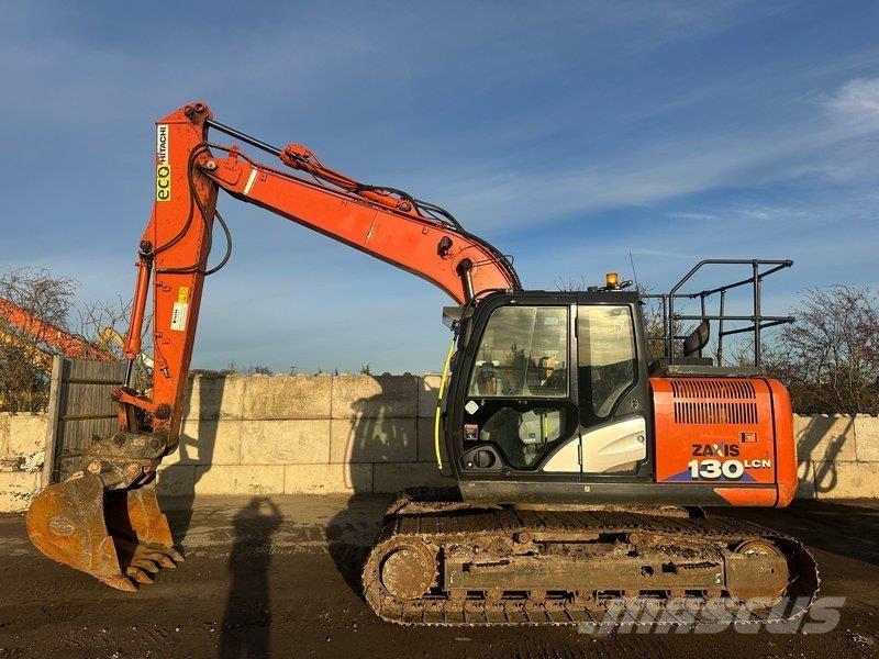 Hitachi ZX130 Гусеничні екскаватори
