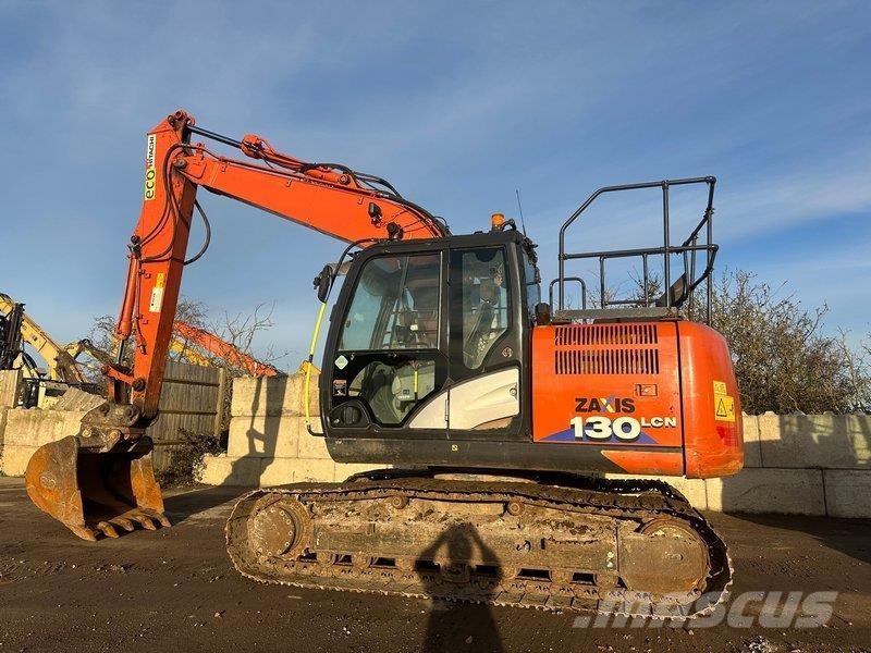 Hitachi ZX130 Гусеничні екскаватори