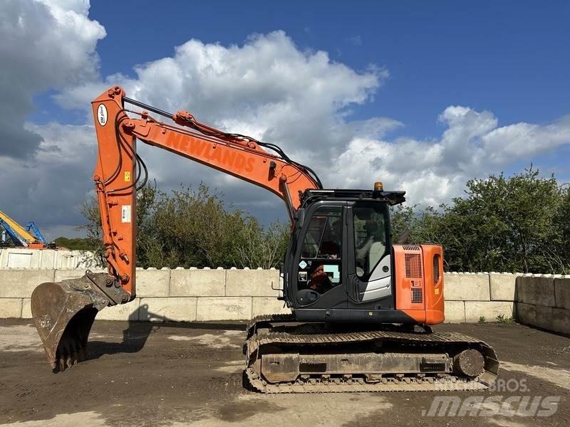 Hitachi ZX135 Гусеничні екскаватори