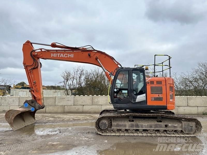Hitachi ZX225USLC-6 Гусеничні екскаватори