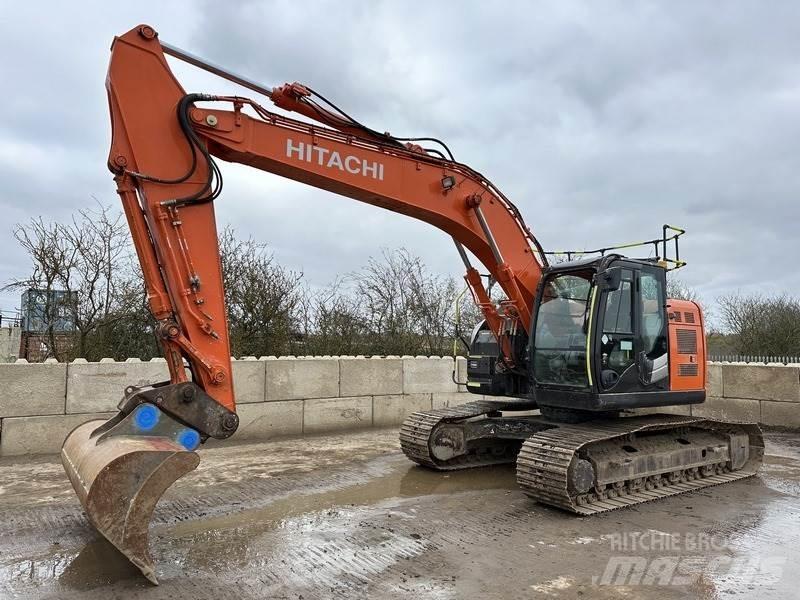 Hitachi ZX225USLC-6 Гусеничні екскаватори