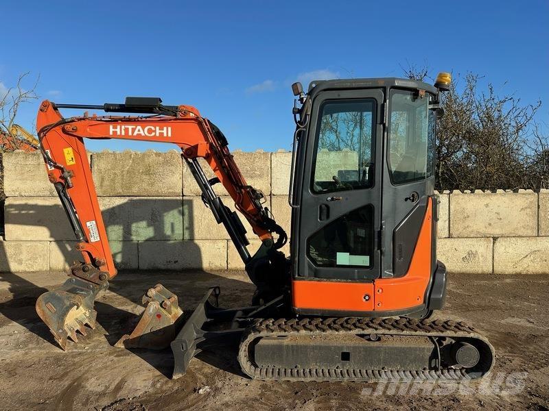 Hitachi ZX33 Гусеничні екскаватори