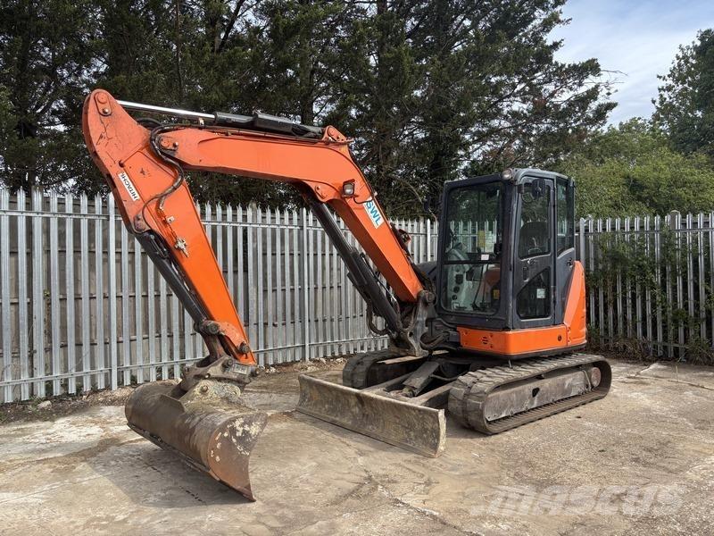 Hitachi ZX65 Середні екскаватори 7т. - 12т.