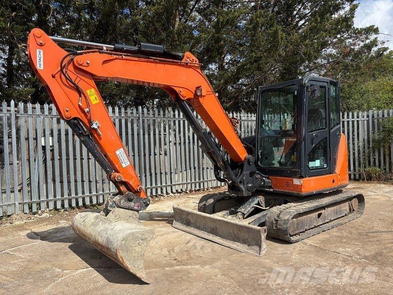 Hitachi ZX65 Середні екскаватори 7т. - 12т.