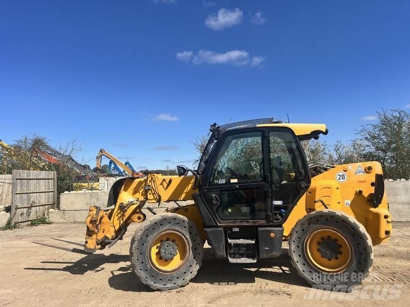 JCB 550-80 Телескопічні навантажувачі