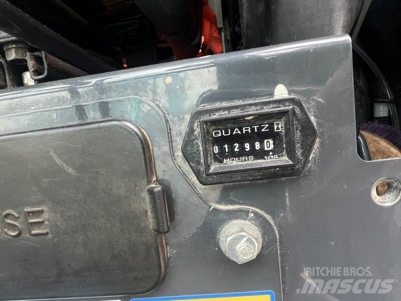 Kobelco SK28SR-6E Міні-екскаватори < 7т