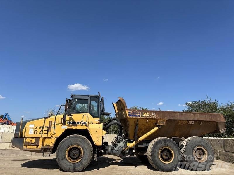 Komatsu HM300-1 Зчленовані самоскиди