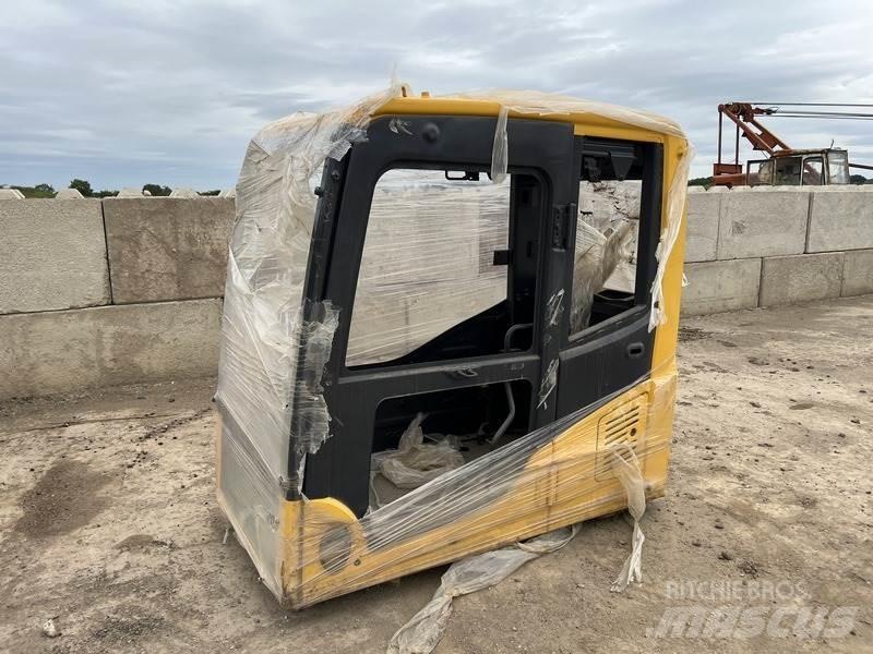 Komatsu PC130-8 Будтехніка - Інші