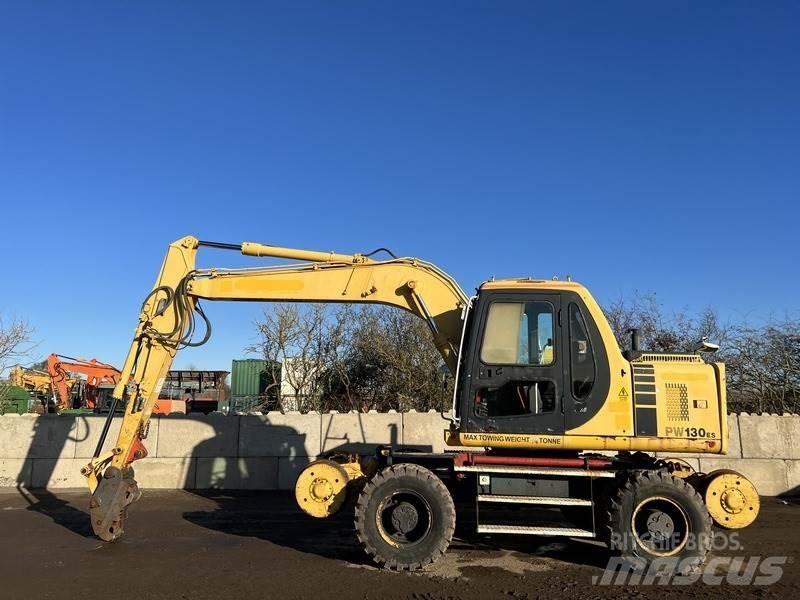 Komatsu PW130-6 Колісні екскаватори