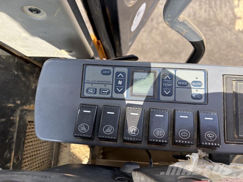 LiuGong CLG915E Гусеничні екскаватори